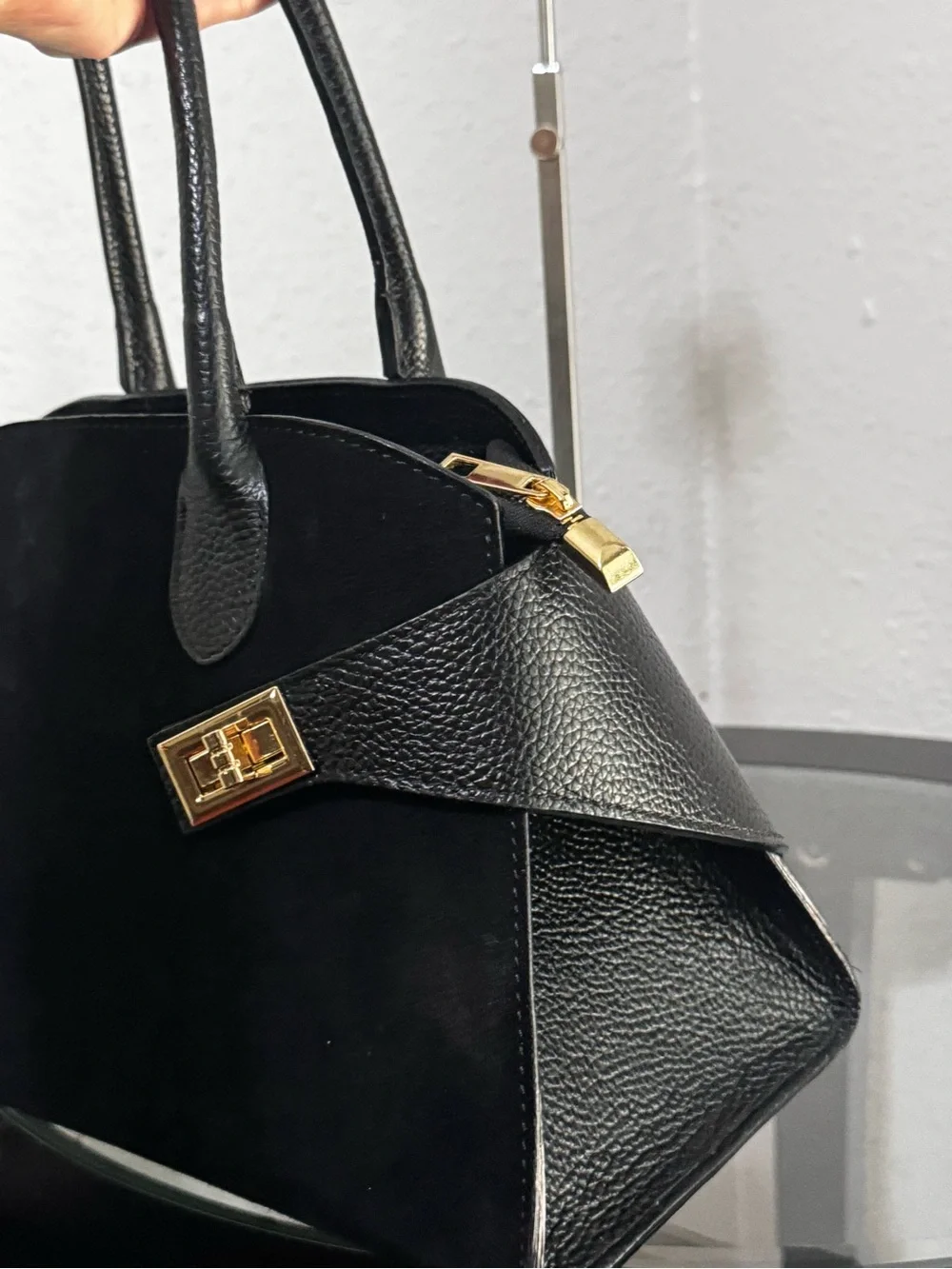 Divina Firenze sleek black